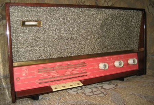 REceptor de radio Askar 1432A