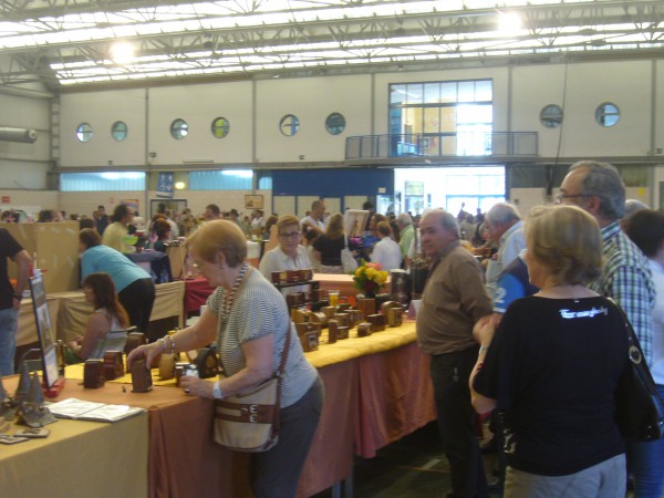 Radios en miniatura en feriartesania