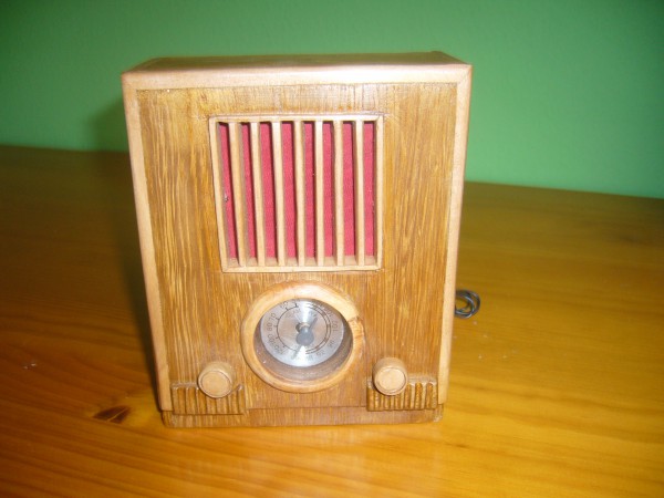 radio en miniatura años 30