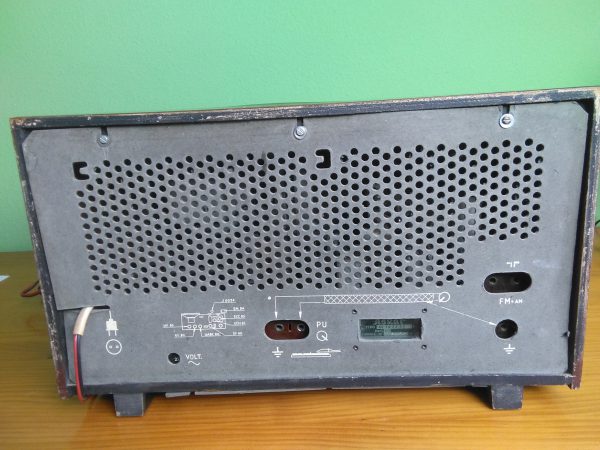 Radio Askar modelo AE1432A