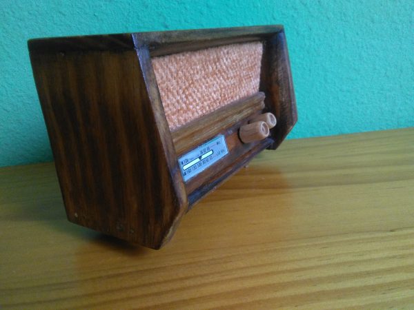 Radio en miniatura