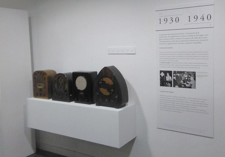 Exposición La radio Un viaje en el tiempo radios años 40