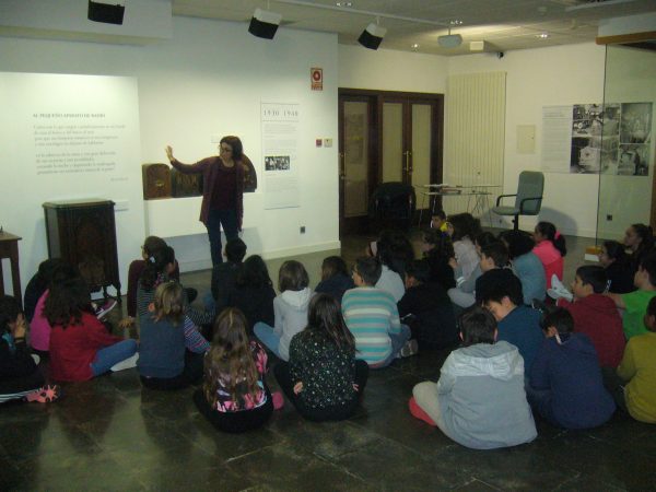 Exposición: La rradio: Un Viaje en el Tiempoo